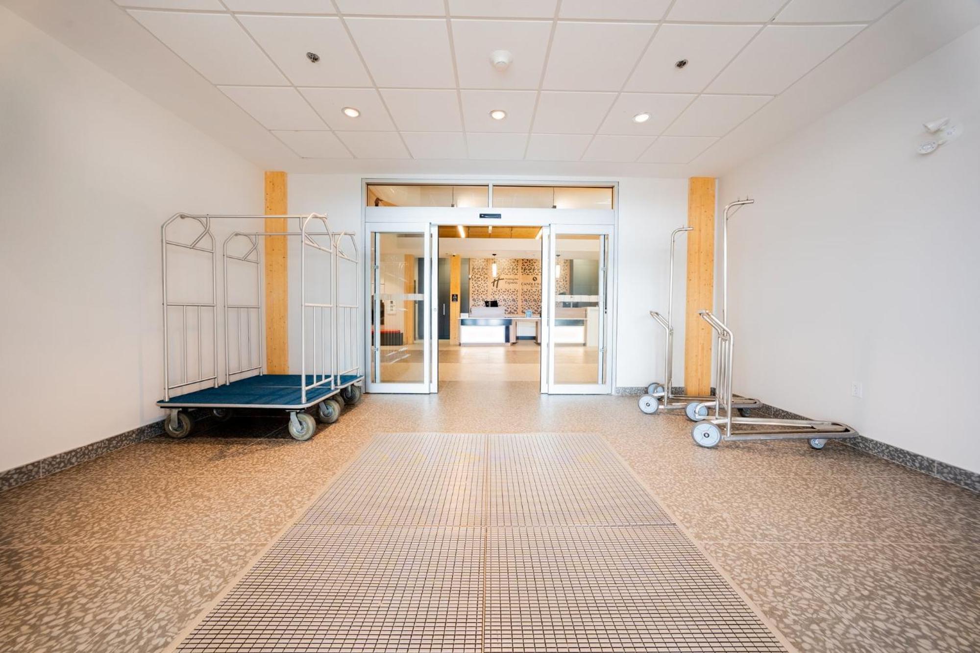 Holiday Inn Express & Suites - Trois Rivieres Ouest By Ihg Dış mekan fotoğraf
